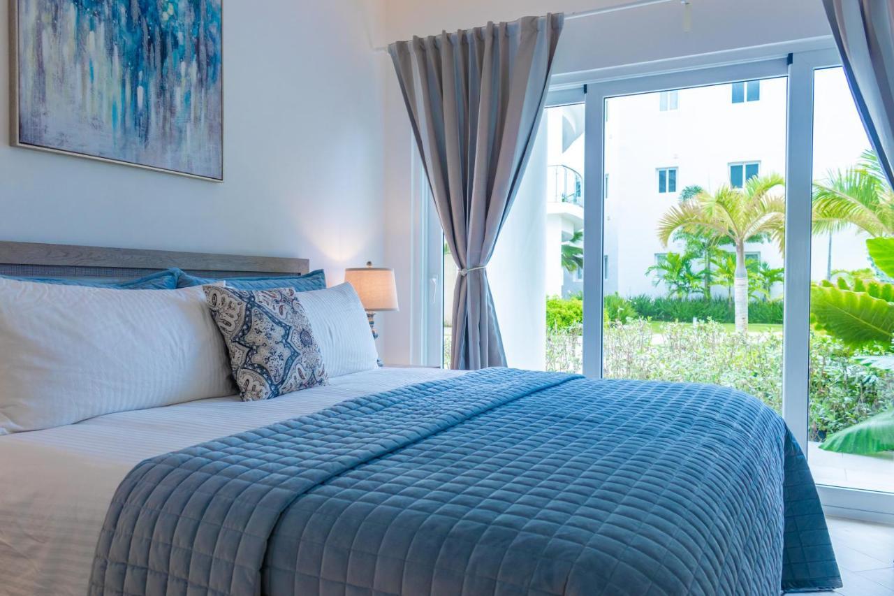 Family Getaway Apartment - Right On The Beach Punta Cana Eksteriør bilde