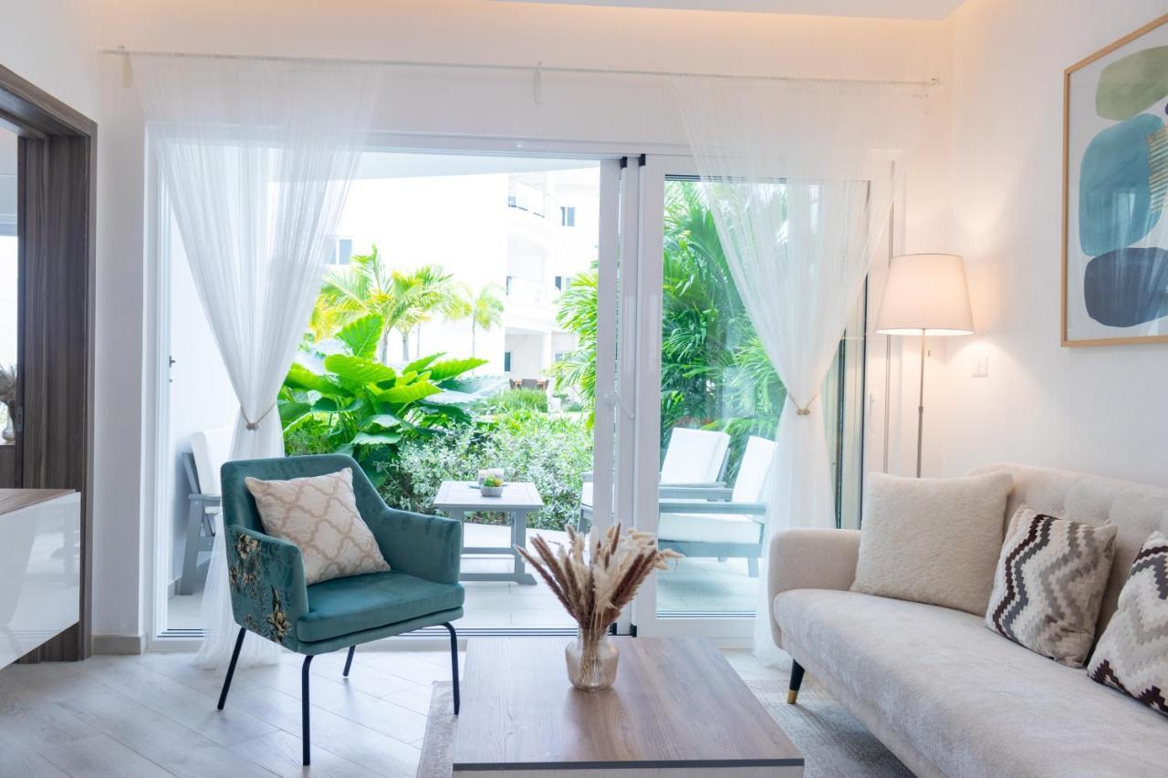 Family Getaway Apartment - Right On The Beach Punta Cana Eksteriør bilde