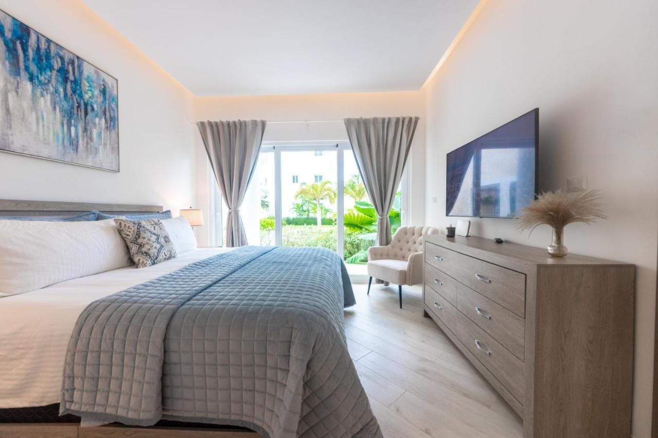 Family Getaway Apartment - Right On The Beach Punta Cana Eksteriør bilde